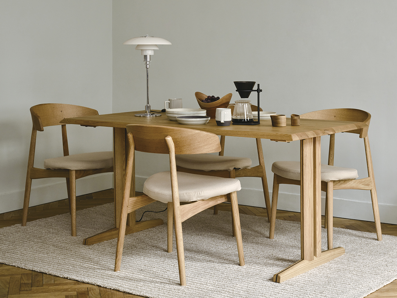 LINK-DINING-TABLE_01